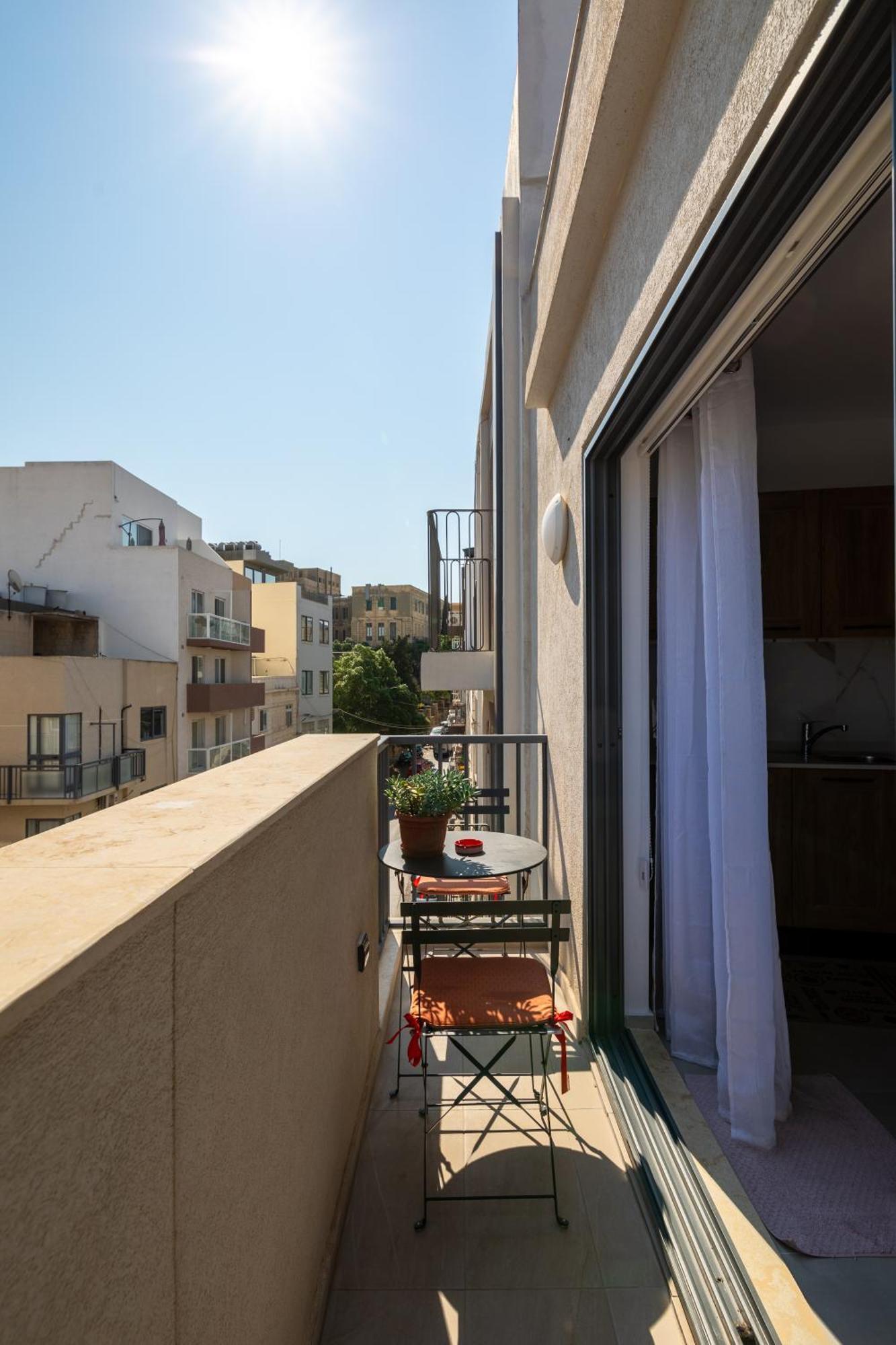 Modern 2Br Stylish Apartment With 2 Balconies - Close To St Julian'S & Sliema & Yacht Marina Pietà Kültér fotó