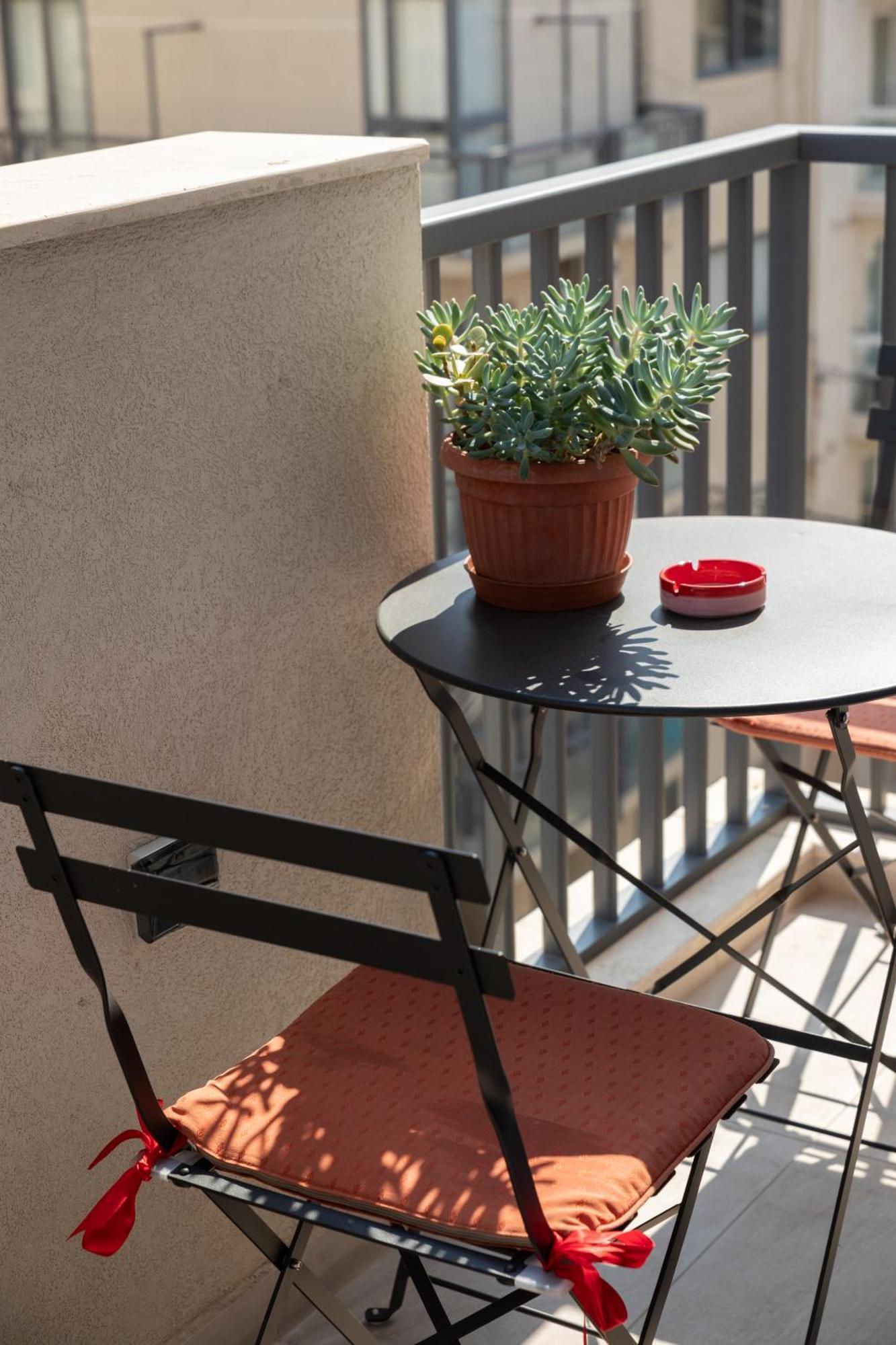Modern 2Br Stylish Apartment With 2 Balconies - Close To St Julian'S & Sliema & Yacht Marina Pietà Kültér fotó